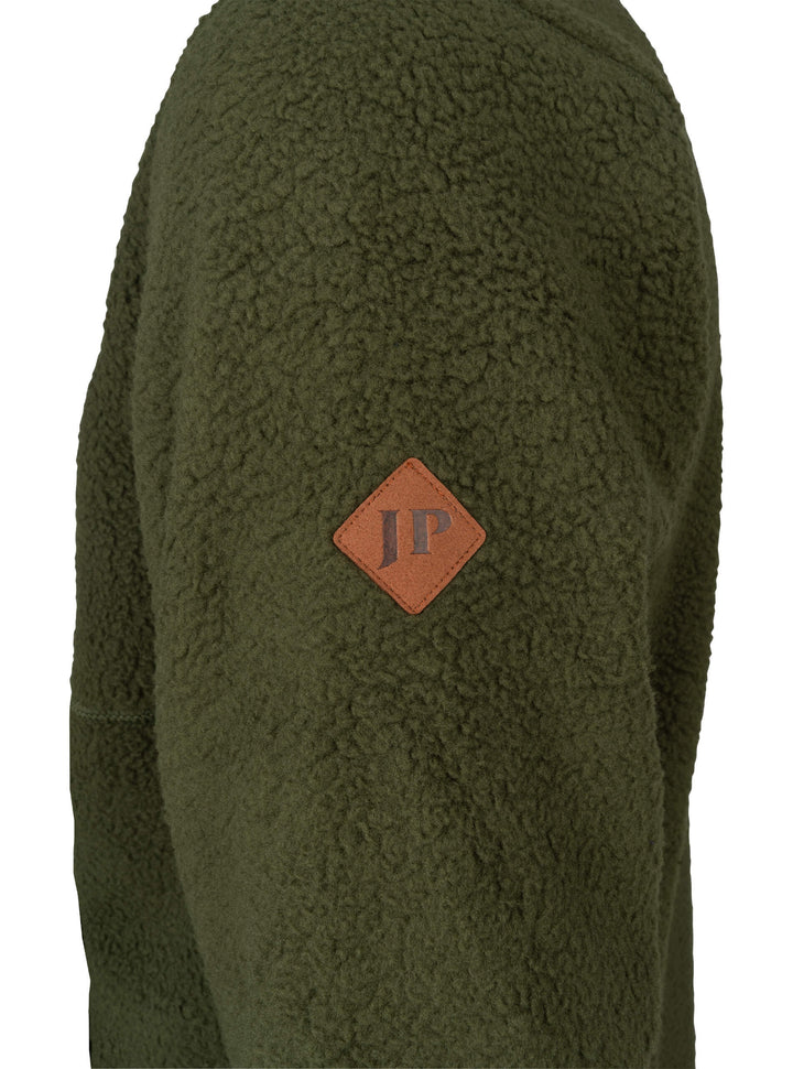 JACK PYKE Mens Half Zip Sherpa Fleece Pullover – Deep Pile Warm Outdoor Jumper with Zipped Kangaroo Pocket and Drawstring Waist – 100% Polyester Comfortable Country Mid Layer – Olive