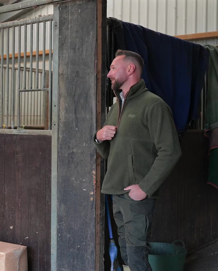 JACK PYKE Mens Half Zip Sherpa Fleece Pullover – Deep Pile Warm Outdoor Jumper with Zipped Kangaroo Pocket and Drawstring Waist – 100% Polyester Comfortable Country Mid Layer – Olive